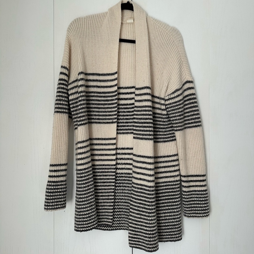 GAP Cream and Black Knit Cardigan Sweater